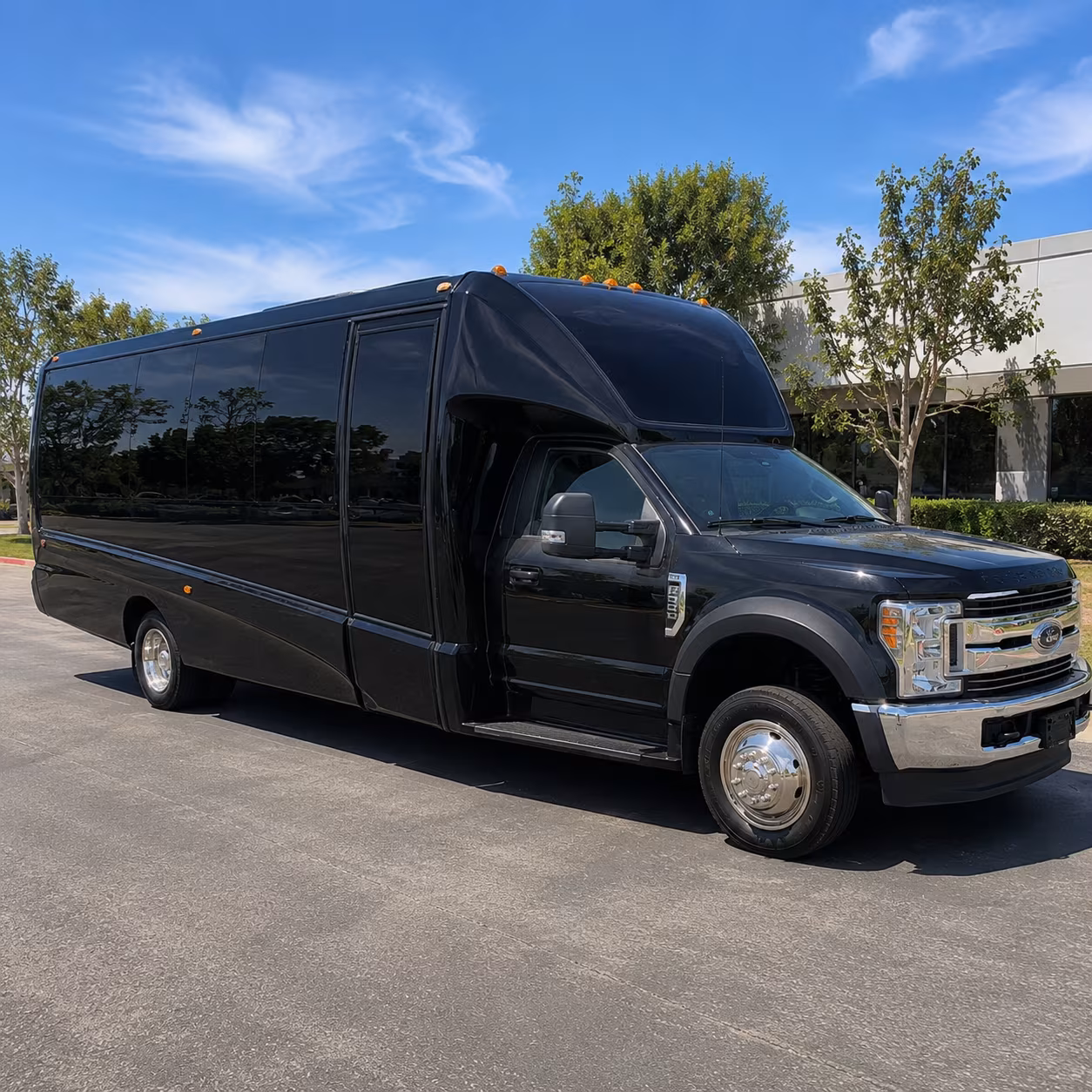 Cincinnati Bachelor & Bachelorette Transportation party bus exterior