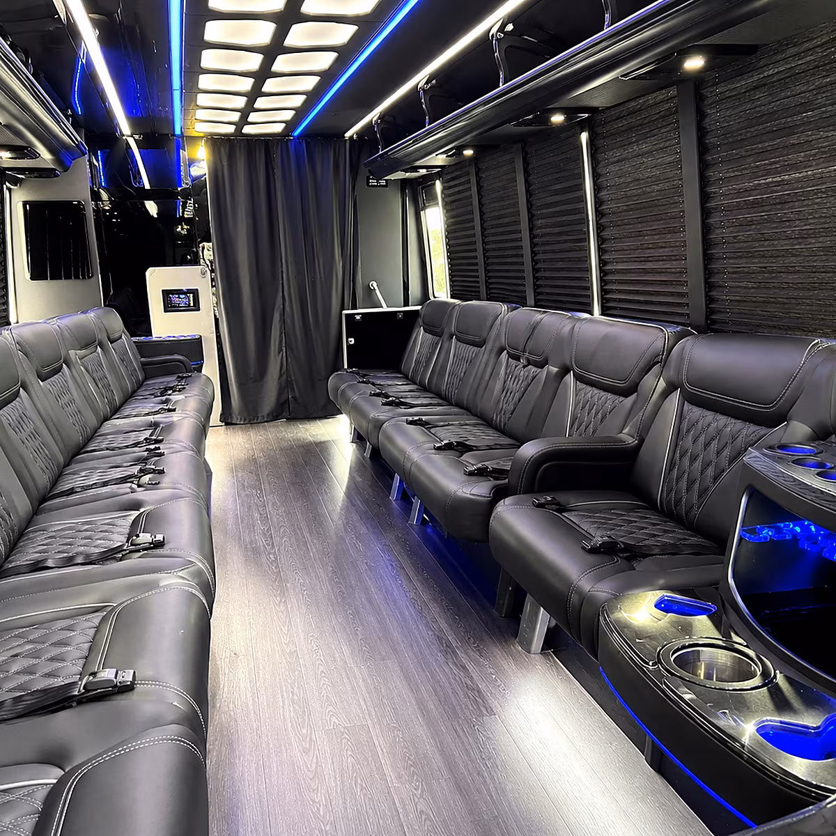 Cincinnati Birthday, Sweet 16, & Quinceañera Party Bus Rentals
