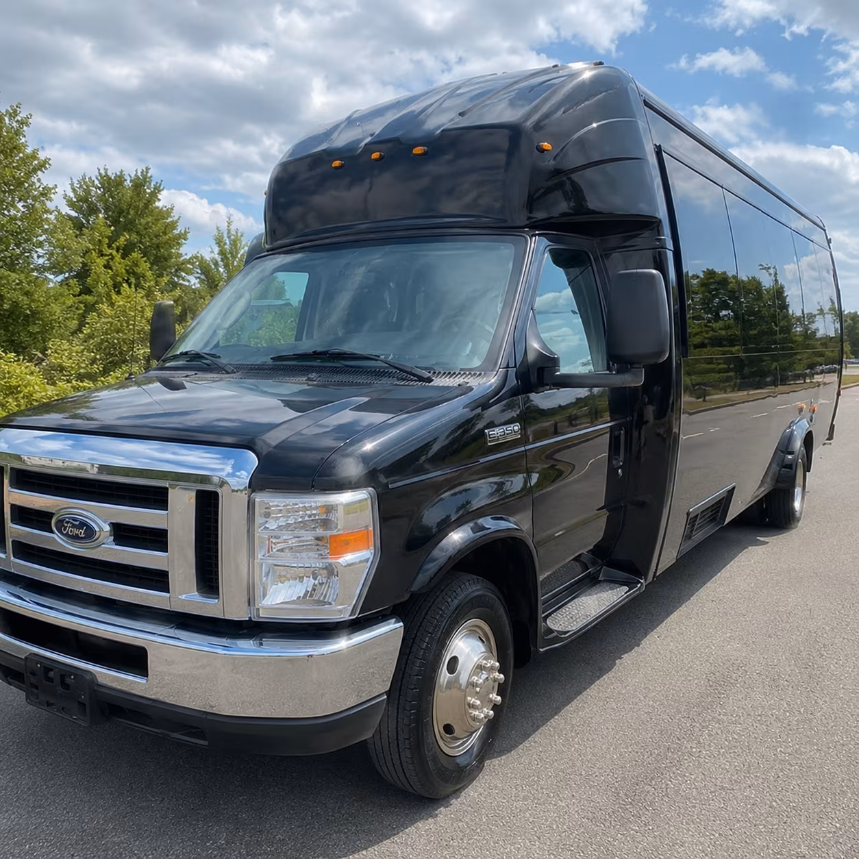 Cincinnati Concert & Music Festival Transportation party bus exterior