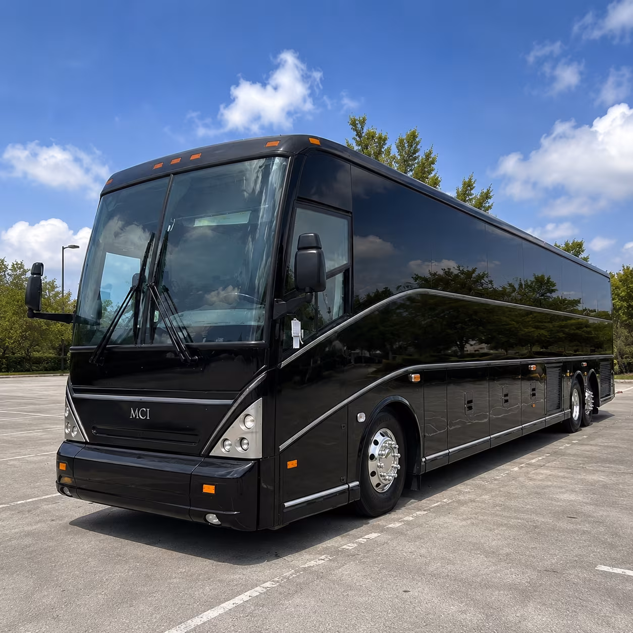 Cincinnati Corporate Transportation party bus exterior