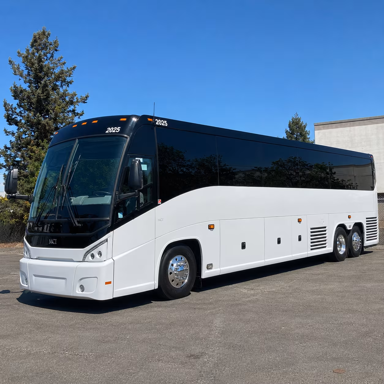 Cincinnati Corporate Transportation party bus exterior