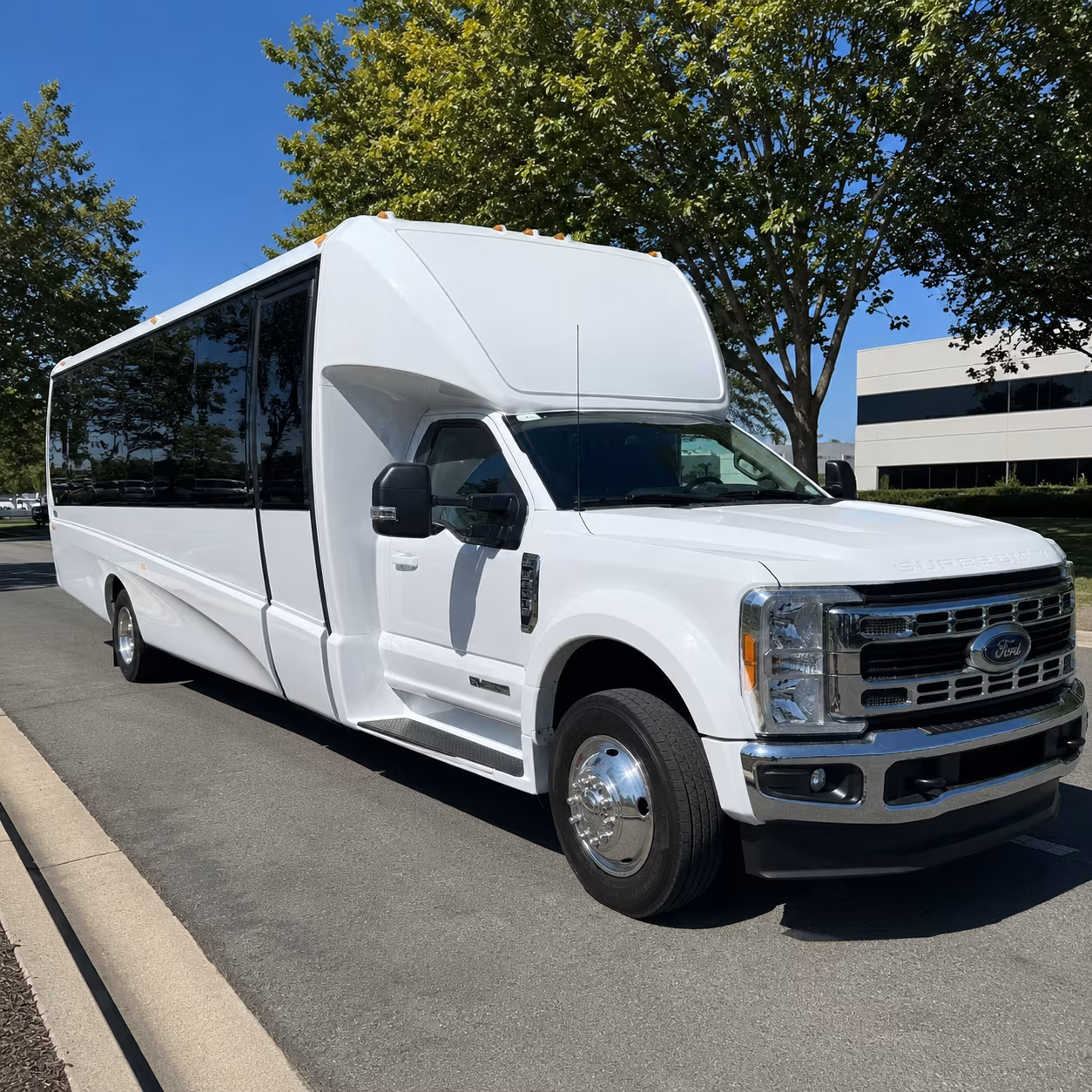 Cincinnati Corporate Transportation party bus exterior