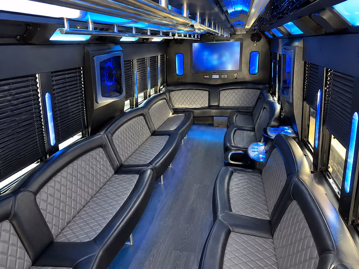 Cincinnati Prom & Homecoming Transportation onboard seating
