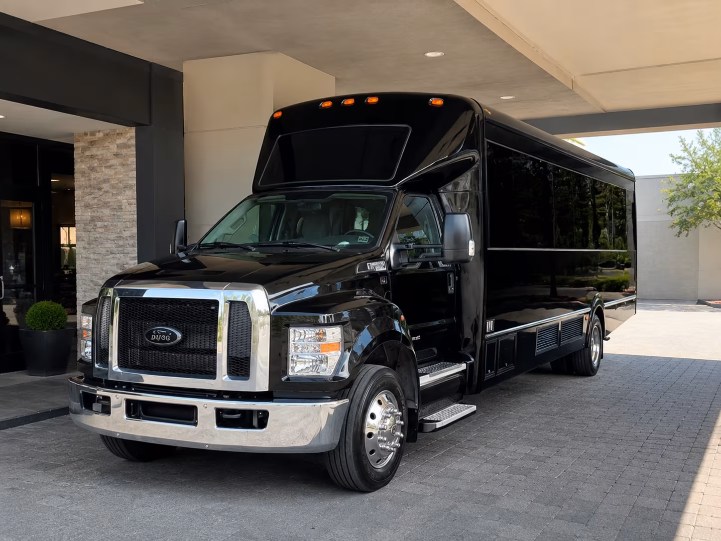 Cincinnati Wedding Transportation party bus exterior