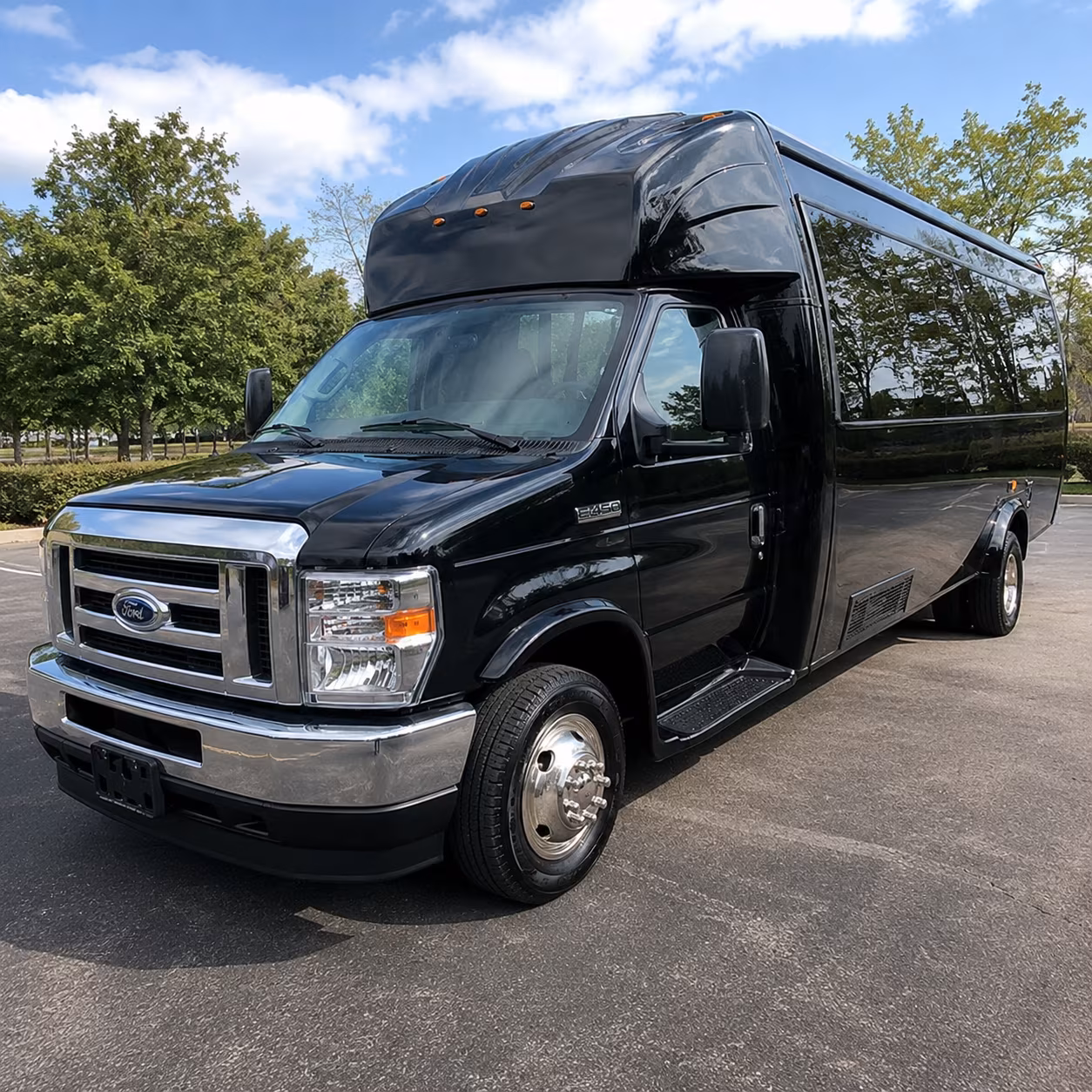 Cincinnati Wedding Transportation party bus exterior